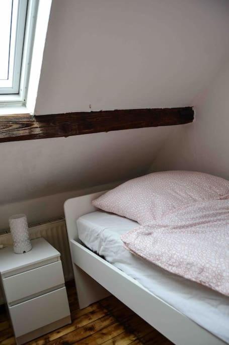 Schoene Dachgeschosswohnung Nahe Koeln Exterior photo