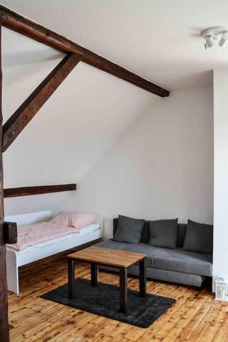 Schoene Dachgeschosswohnung Nahe Koeln Exterior photo